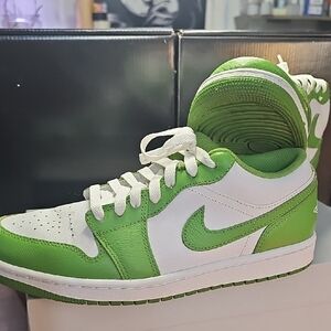 Nike Green and White Sneakers